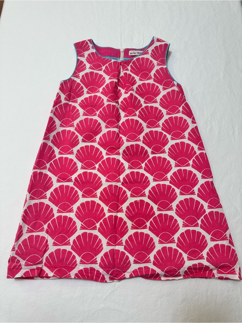 Mini Boden Linen and Cotton Pink Scalloped Shell Dress with Teal Trim 7-8y